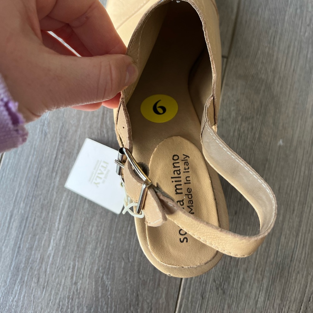 Sophia Milano Made in Italy Dress shoe with heel NWT - Picture 4 of 5